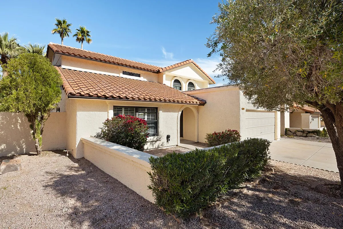 Building Photo - 1441 N El Camino Dr