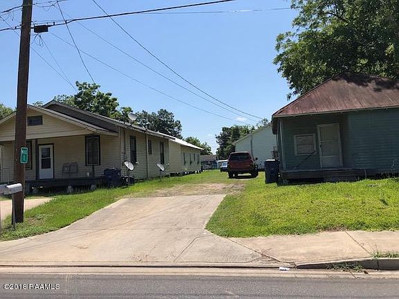 4th image of 1424 N Railroad Ave