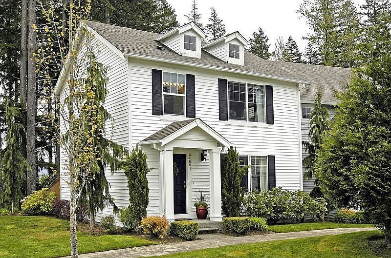 Charmng Exterior