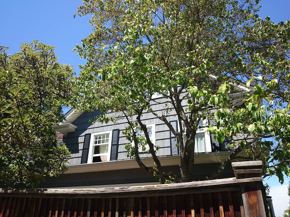 2nd image of 1234 E Newton St
