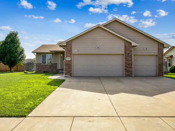 2225 S Limuel St, Wichita, KS 67235