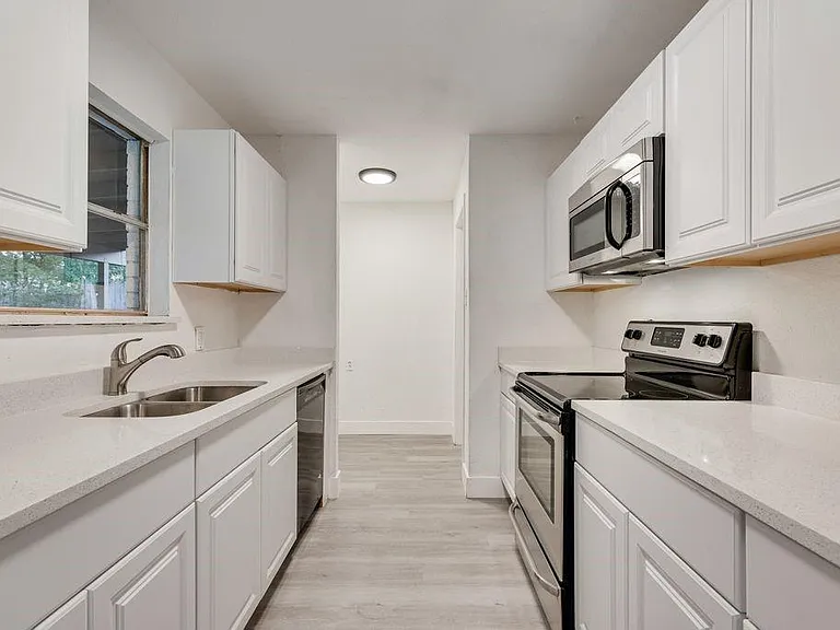 6048 Hillcrest Dr — Photo 16