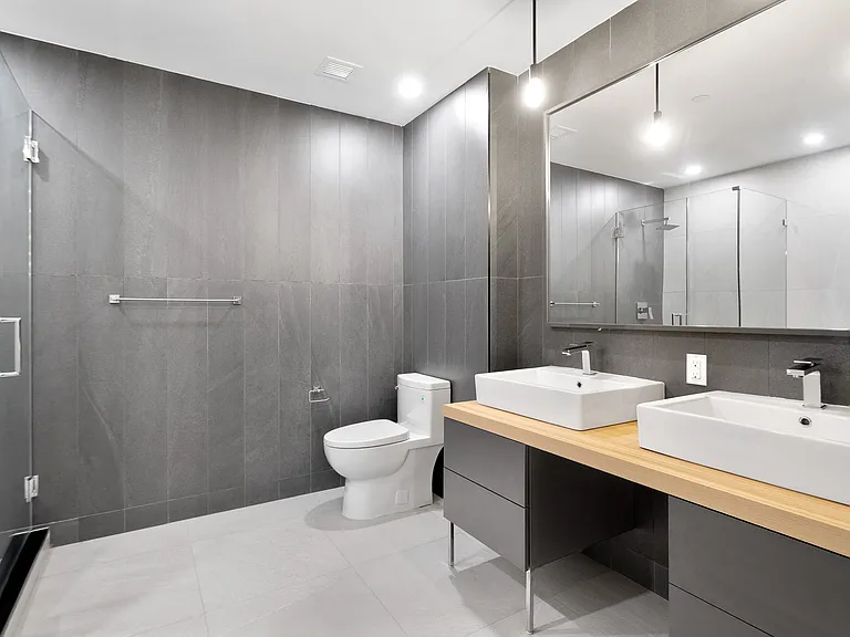 3707 Blackstone Ave #506 — Photo 9