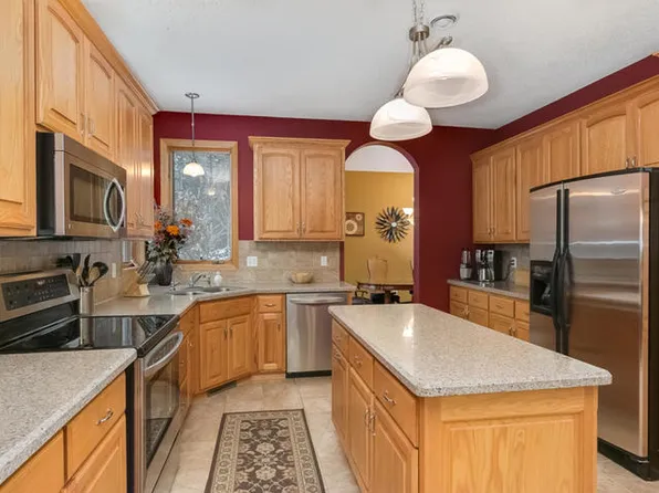 3148 142nd Ave NE, Ham Lake, MN 55304