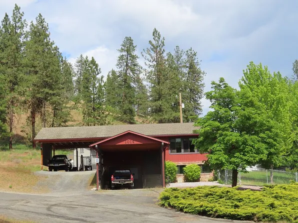 1014 N Cedar St, Colville, WA 99114