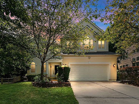 2nd image of 47097 Glenaire Ct