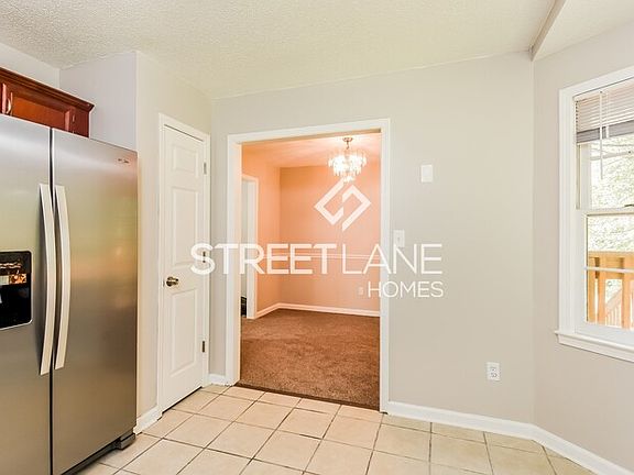 5th image of 1691 Jefferson Ln