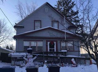 433 W 16th Ave, Oshkosh, WI 54902