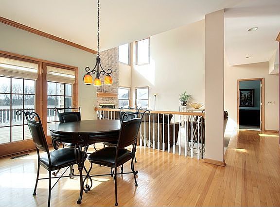Eating Area w/french doors to deck