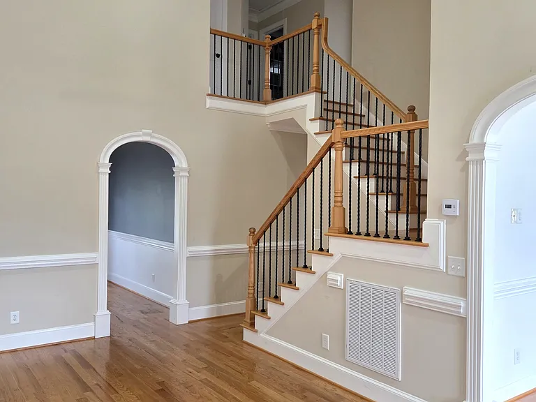 1105 Bert Ct — Photo 8