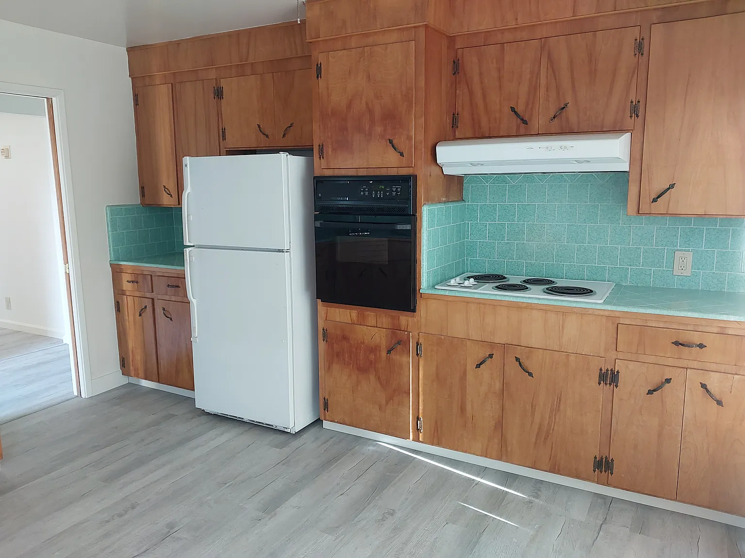 2 bed, 980 sqft, $3,350 — Photo 3