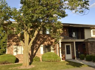 6520 Mariner Dr, Racine, WI 53406