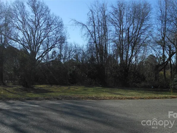 515 Cleveland Ave, Kings Mountain, NC 28086