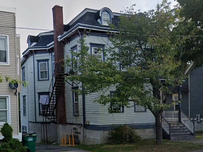 62 Montgomery St #1 — Photo 6