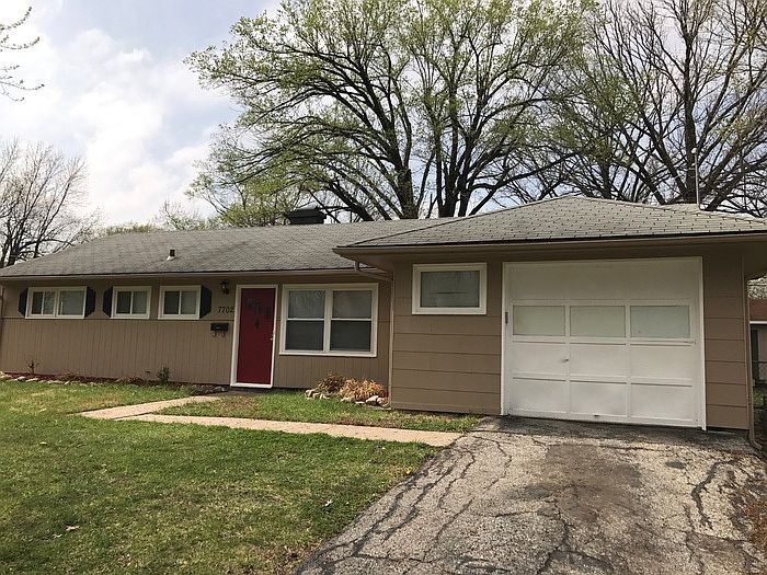 1st image of 7702 E 110th St