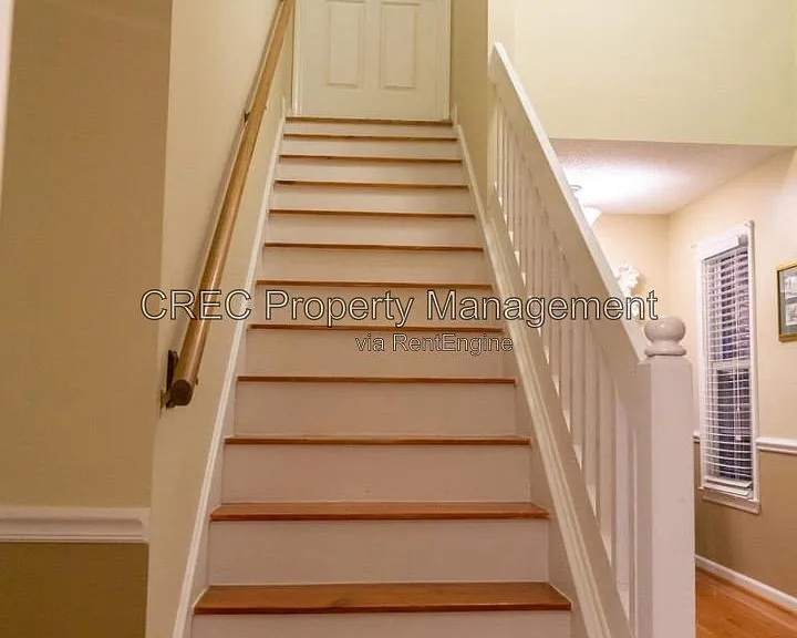 114 Queensbury Cir — Photo 21