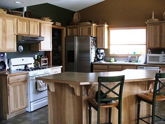 Spacious Kitchen