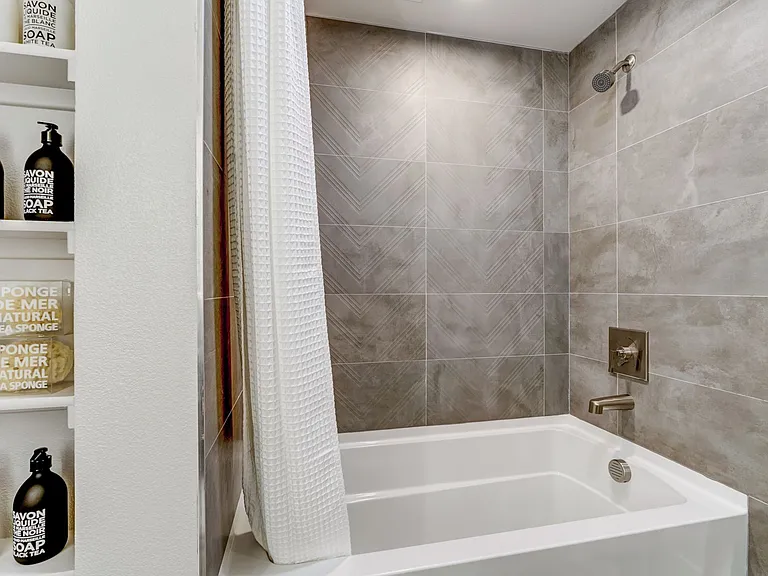 2270 W El Camino Real — Photo 29