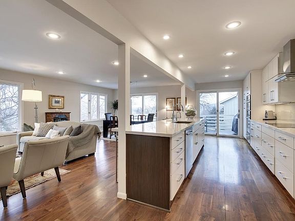 HIGH-END JENN-AIR KITCHEN AND NEW MUD ROOM