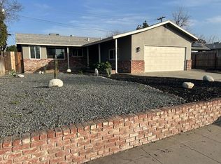 2324 S Sallee St, Visalia, CA 93277