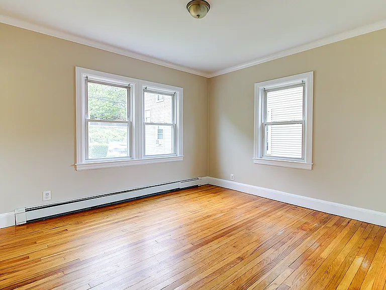 614 River Ave — Photo 8