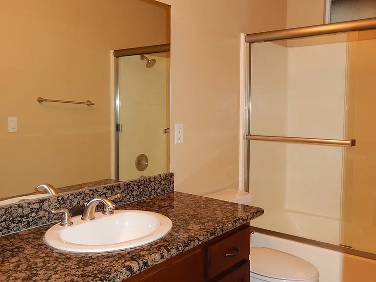 1133 Persimmon Ave #10 — Photo 11