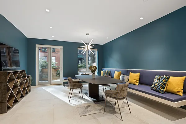 Sold by Compass | media 1