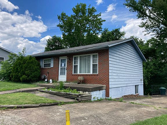 2nd image of 73 Lilly Ln