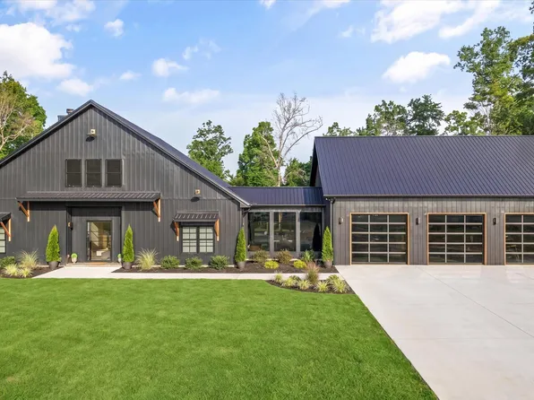 529 Travellers Way, Lenoir City, TN 37771