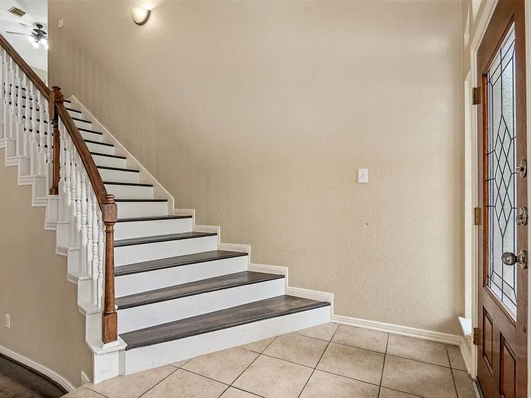 130 Zephyr Bend Pl — Photo 23