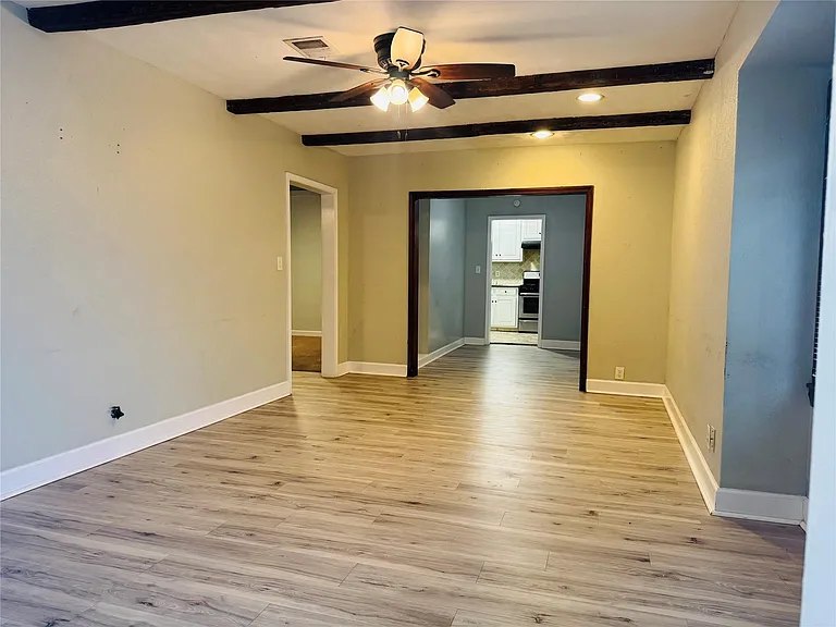 2308 Bennington St — Photo 5