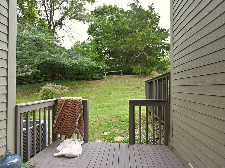215 Summit Ridge Dr — Photo 47