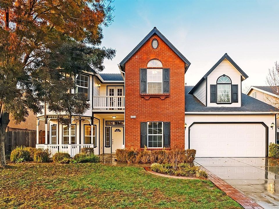 1st image of 932 W Julia Way
