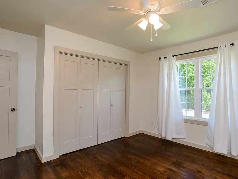 807 W Bennett Dr — Photo 10
