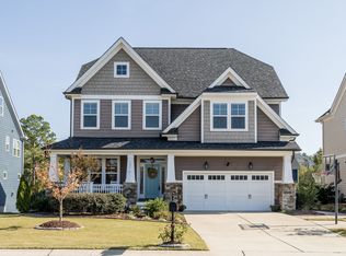 121 Pointe Park Cir, Holly Springs, NC 27540