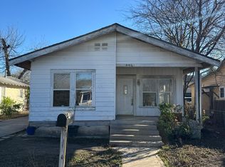 942 W Lynwood, San Antonio, TX 78201