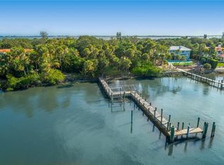 103 N Sewalls Point Rd, Sewalls Pt, FL 34996