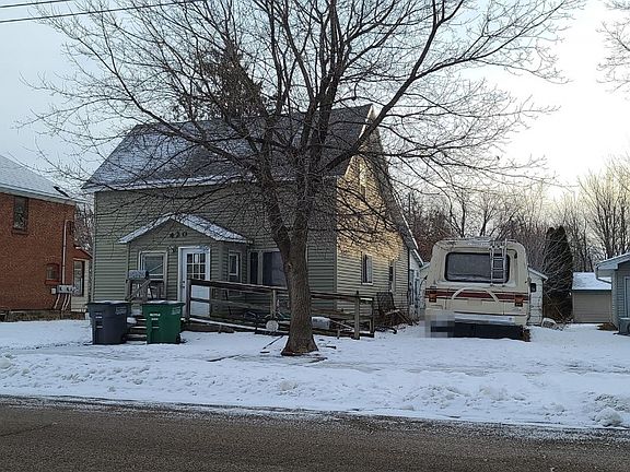 2nd image of 420 10th Ave N