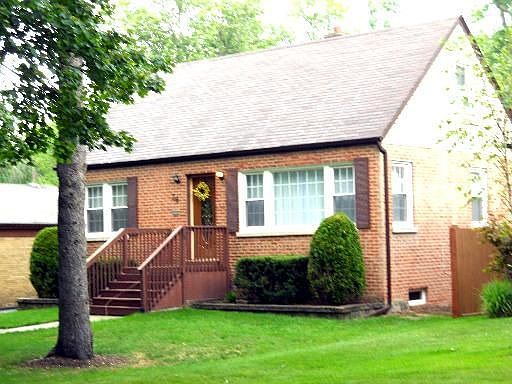 1st image of 36 E Van Buren St