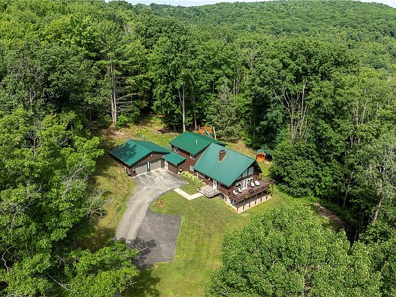 2nd image of 57 Barr Ln