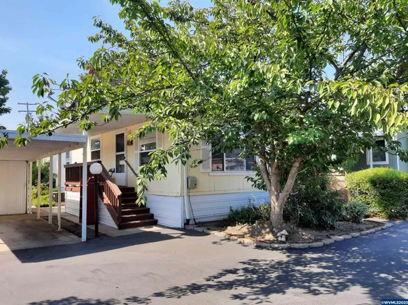 1220 Monmouth St Unit 36, Independence, OR 97351