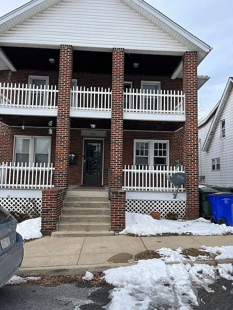 911 Guilford Ave #1