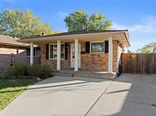 1626 Courtland Cres, Windsor, ON N8T 3K6