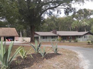 2075 La Valley Ln, Deland, FL 32720