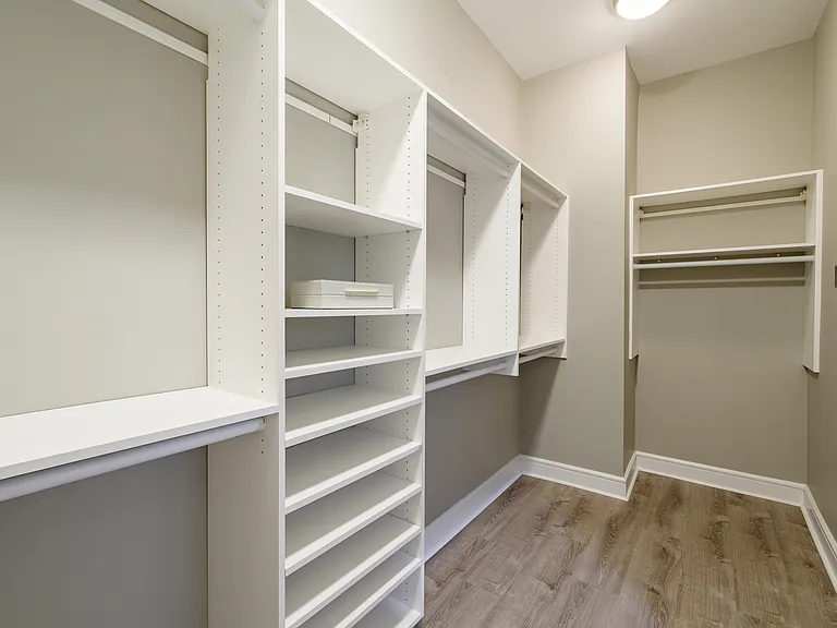 333 W Trade St #708 — Photo 13