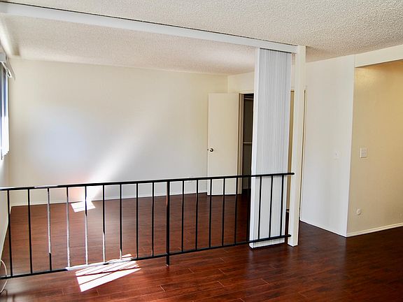 5th image of 11659 Chandler Blvd APT 31