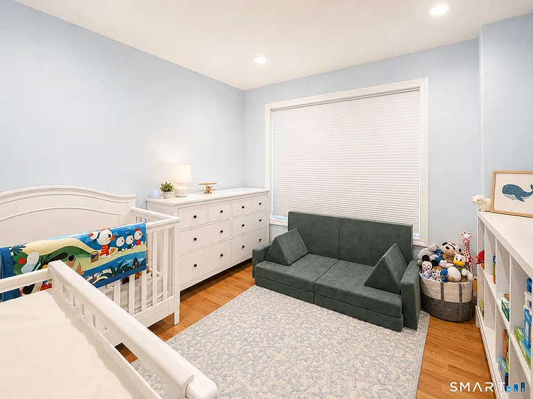 25 Naubuc Ave #5 — Photo 12