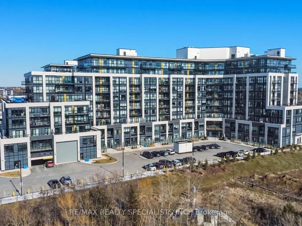 405 Dundas St W #314, Oakville, ON L6M 5P9