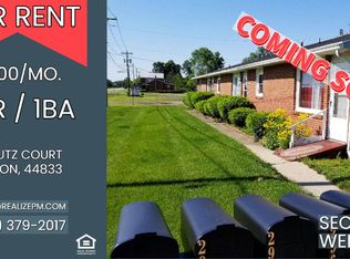 16 S Main St, Willard, OH 44890