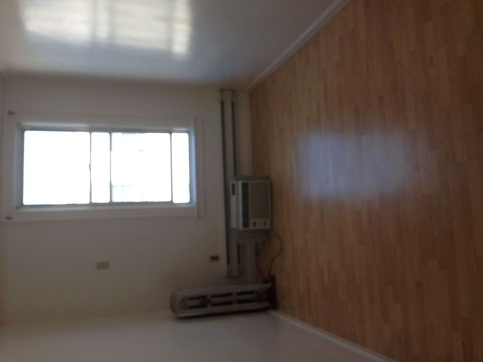 1st image of 25 Bay 35 St